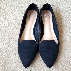 Journee Mindee Black Flat